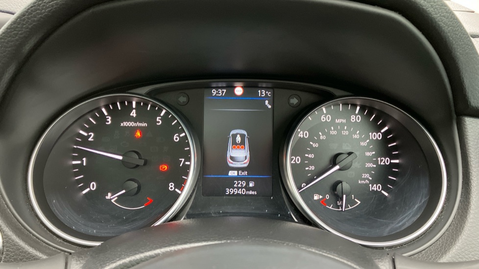 Nissan Qashqai 1.3 DiG-T Tekna 5dr Petrol Hatchback - Image 18