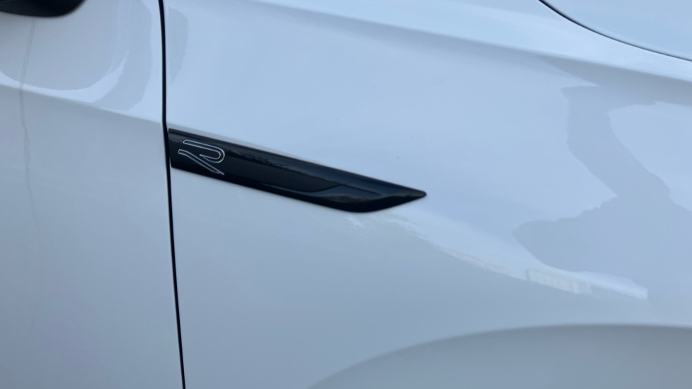 Volkswagen Golf 1.5 eTSI 150 R-Line 5dr DSG Petrol Hatchback - Image 22