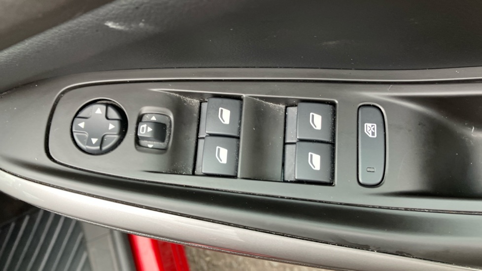 Vauxhall Grandland 1.2 Turbo Ultimate 5dr Auto Petrol Hatchback - Image 28
