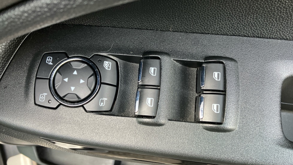 Ford EcoSport 1.0 EcoBoost 125 Titanium 5dr Auto Petrol Hatchback - Image 29