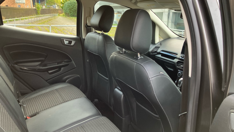 Ford EcoSport 1.0 EcoBoost 125 Titanium 5dr Auto Petrol Hatchback - Image 31