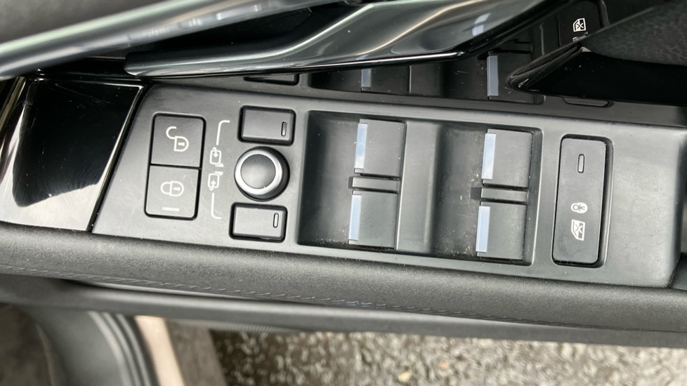 Land Rover Range Rover Evoque 2.0 D150 S 5dr Auto Diesel Hatchback - Image 30