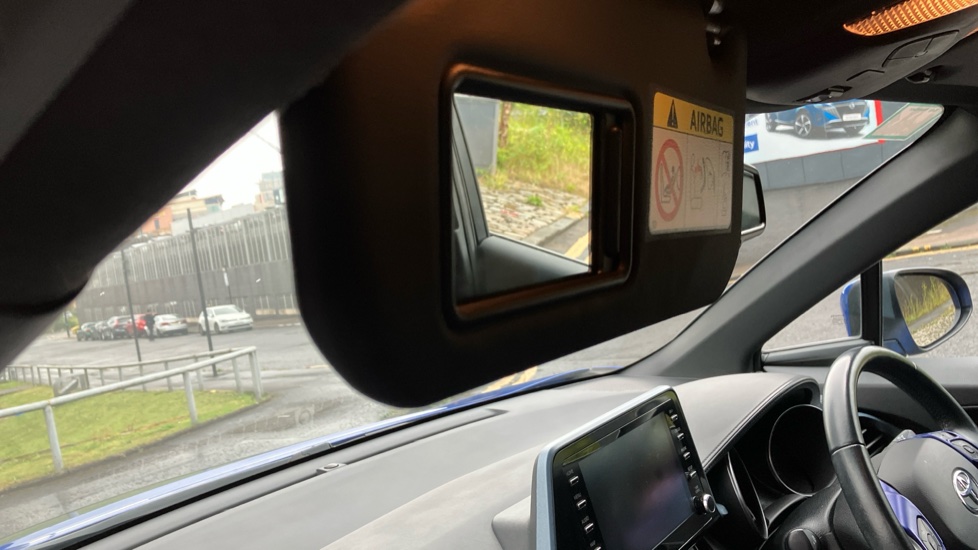 Toyota C-HR 1.8 Hybrid Design 5dr CVT Hybrid Hatchback - Image 38