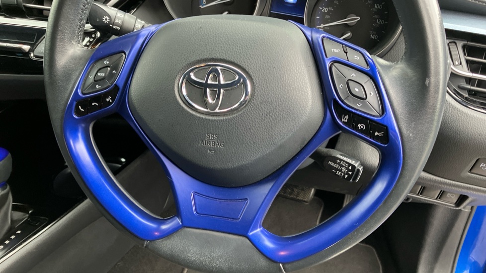 Toyota C-HR 1.8 Hybrid Design 5dr CVT Hybrid Hatchback - Image 41