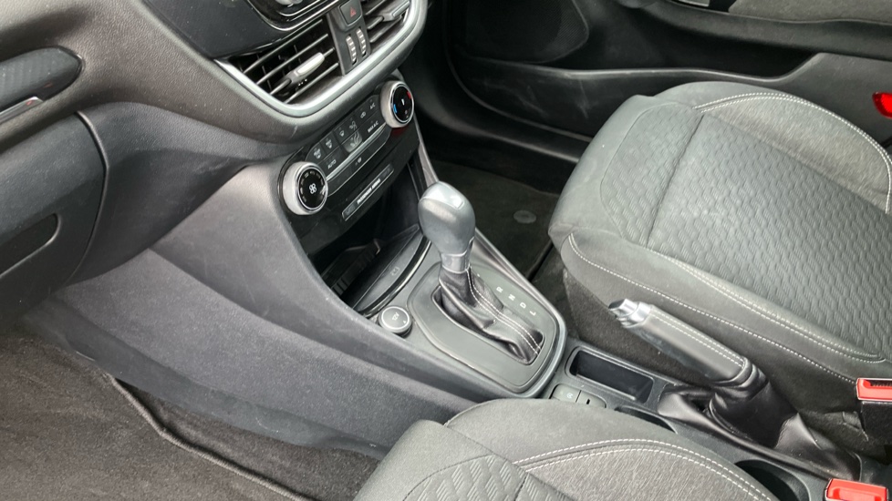Ford Puma 1.0 EcoBoost Hybrid mHEV Titanium Design 5dr DCT Petrol Hatchback - Image 13