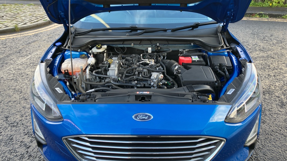 Ford Focus 1.0 EcoBoost Hybrid mHEV 125 Titanium Edition 5dr Petrol Hatchback - Image 8