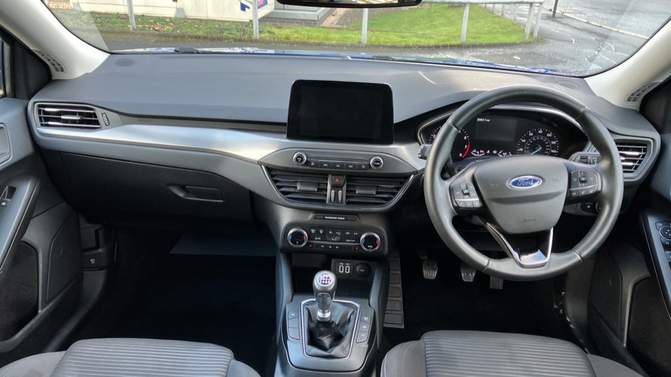 Ford Focus 1.0 EcoBoost Hybrid mHEV 125 Titanium Edition 5dr Petrol Hatchback - Image 10