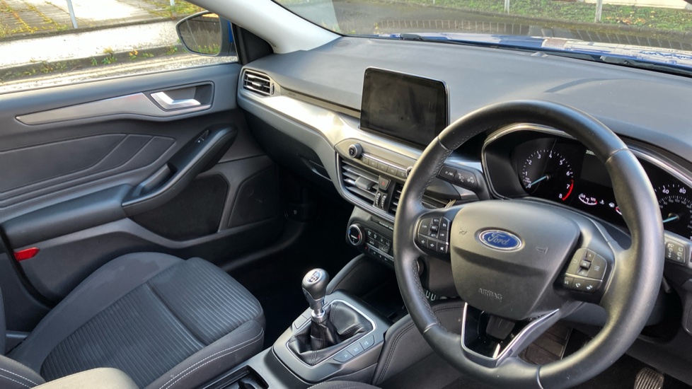 Ford Focus 1.0 EcoBoost Hybrid mHEV 125 Titanium Edition 5dr Petrol Hatchback - Image 14