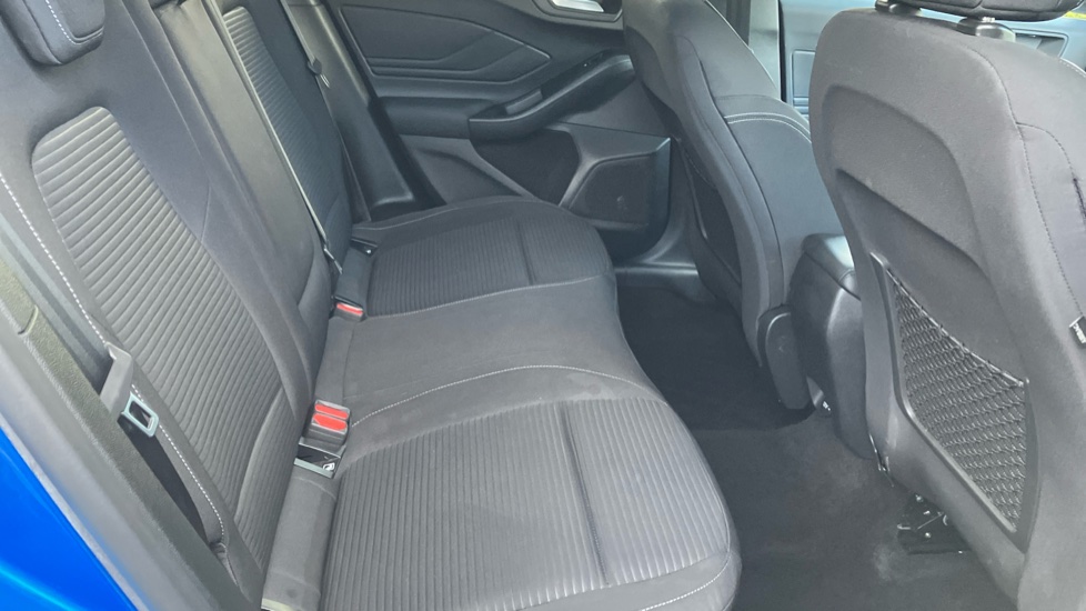 Ford Focus 1.0 EcoBoost Hybrid mHEV 125 Titanium Edition 5dr Petrol Hatchback - Image 16