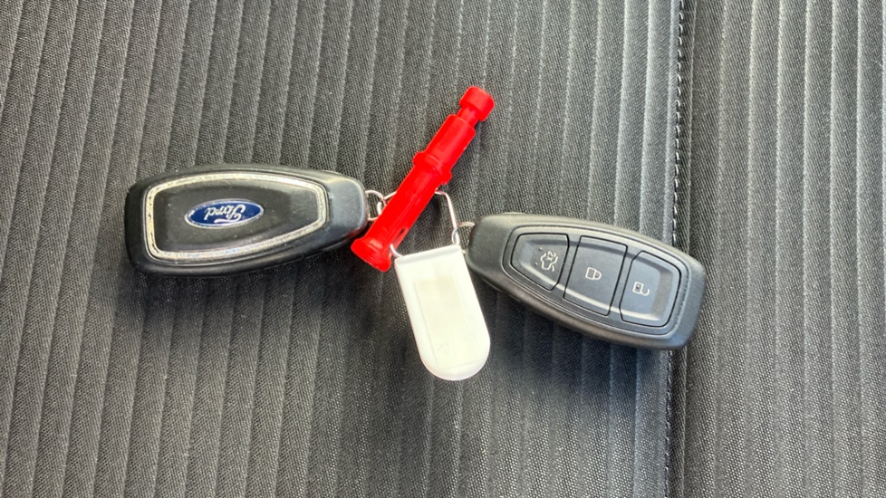 Ford Focus 1.0 EcoBoost Hybrid mHEV 125 Titanium Edition 5dr Petrol Hatchback - Image 20