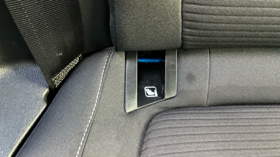 Ford Focus 1.0 EcoBoost Hybrid mHEV 125 Titanium Edition 5dr Petrol Hatchback - Image 35
