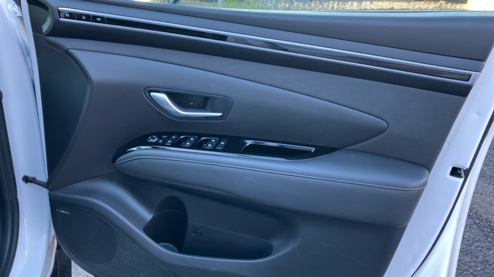 Hyundai TUCSON 1.6 TGDi Ultimate 5dr 2WD Petrol Estate - Image 31