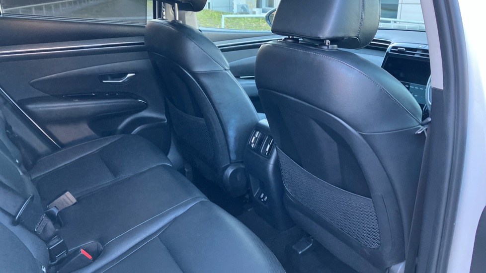 Hyundai TUCSON 1.6 TGDi Ultimate 5dr 2WD Petrol Estate - Image 32