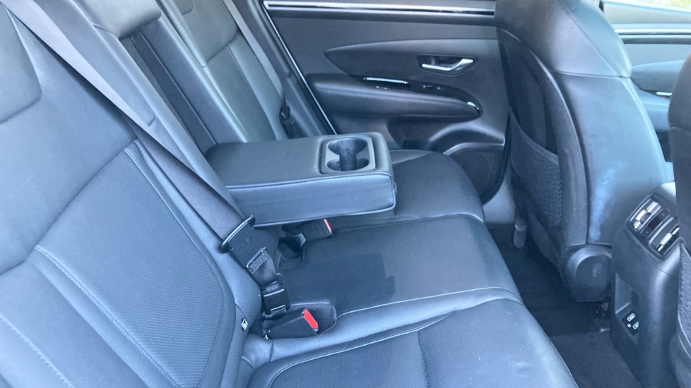 Hyundai TUCSON 1.6 TGDi Ultimate 5dr 2WD Petrol Estate - Image 34