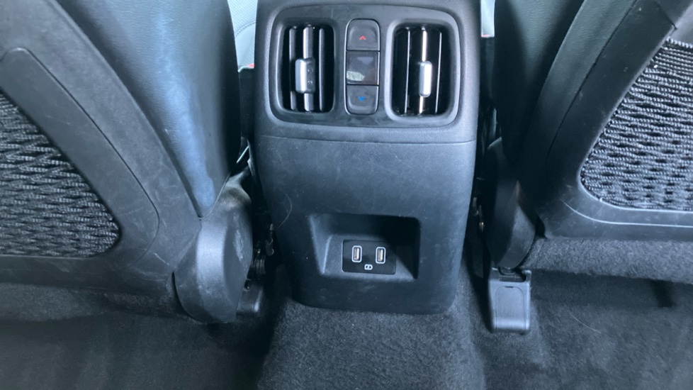 Hyundai TUCSON 1.6 TGDi Ultimate 5dr 2WD Petrol Estate - Image 35