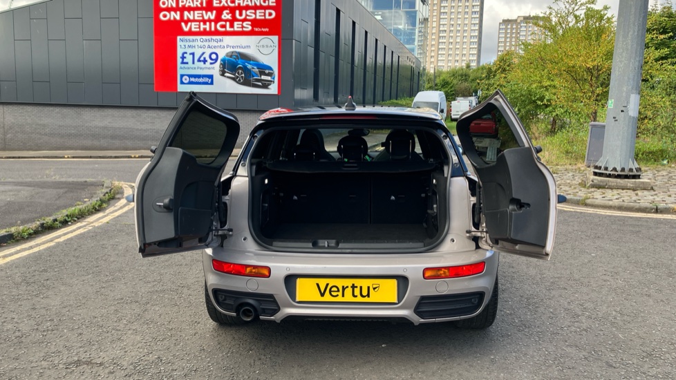 MINI Clubman 1.5 Cooper Sport 6dr Petrol Estate - Image 4