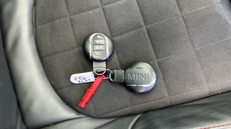 MINI Clubman 1.5 Cooper Sport 6dr Petrol Estate - Image 20