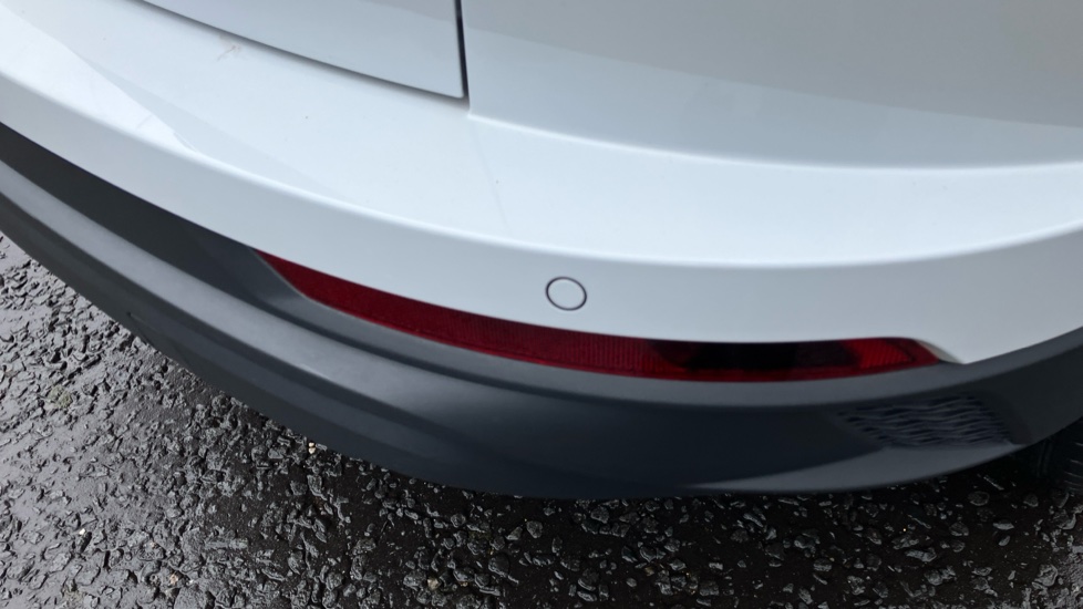 Skoda Karoq 1.5 TSI SE Drive 5dr DSG Petrol Estate - Image 25