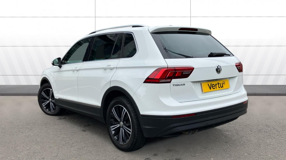 Volkswagen Tiguan 2.0 TDi 150 SE Nav 5dr Diesel Estate - Image 2