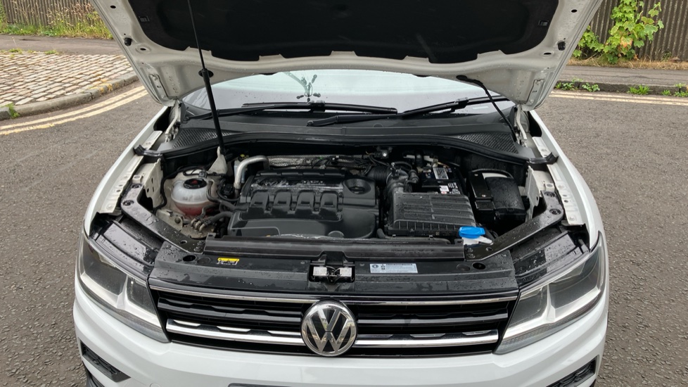 Volkswagen Tiguan 2.0 TDi 150 SE Nav 5dr Diesel Estate - Image 8