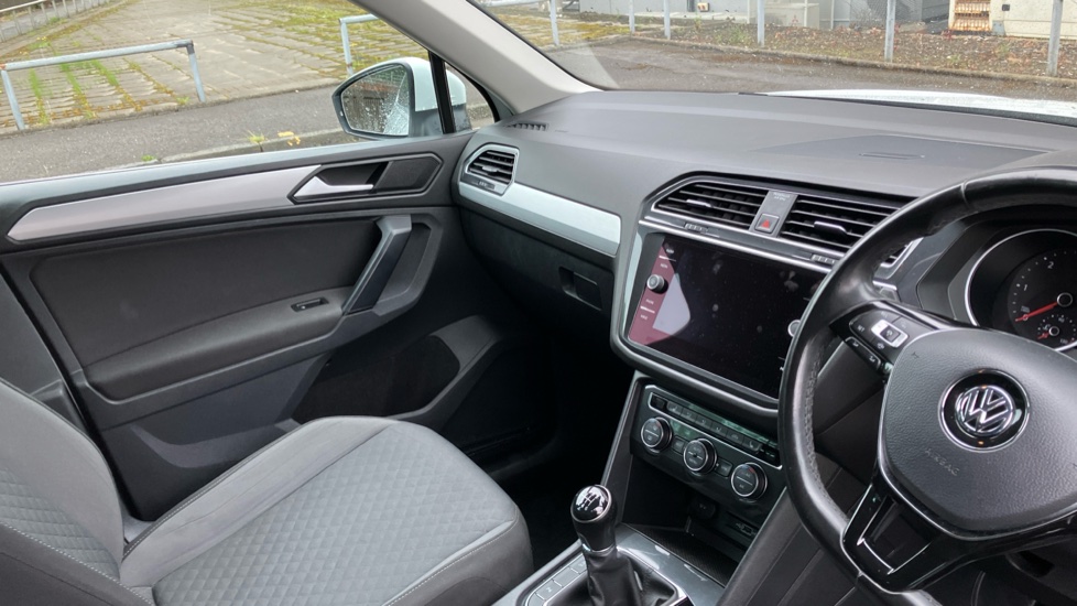 Volkswagen Tiguan 2.0 TDi 150 SE Nav 5dr Diesel Estate - Image 14