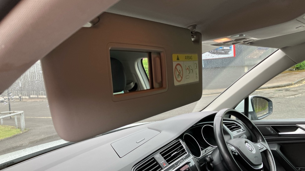 Volkswagen Tiguan 2.0 TDi 150 SE Nav 5dr Diesel Estate - Image 41
