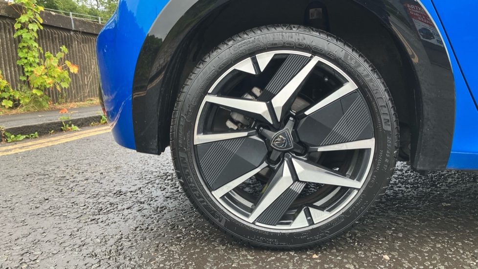 Peugeot 208 1.2 Hybrid 110 GT 5dr e-DSC6 Petrol Hatchback - Image 7