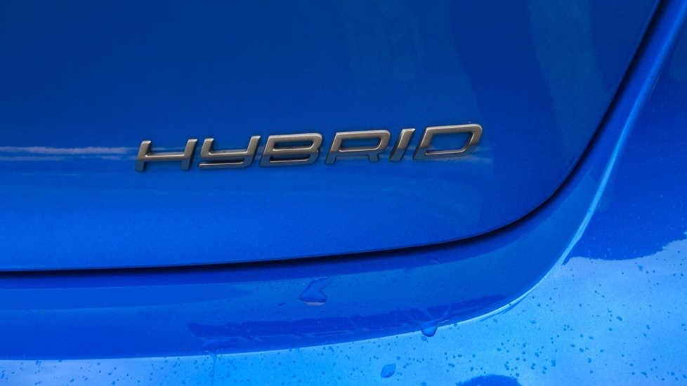 Peugeot 208 1.2 Hybrid 110 GT 5dr e-DSC6 Petrol Hatchback - Image 27