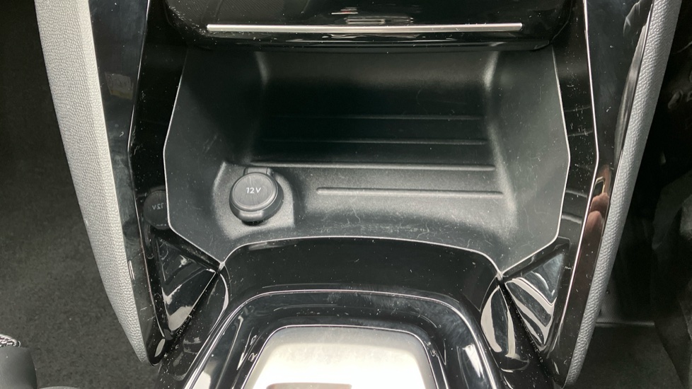 Peugeot 208 1.2 Hybrid 110 GT 5dr e-DSC6 Petrol Hatchback - Image 45