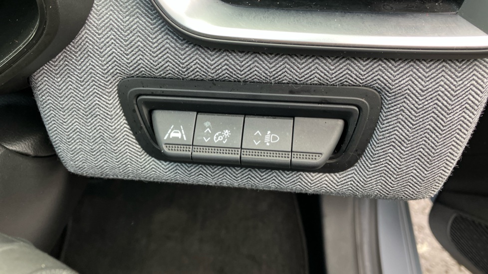 Renault Clio 1.6 E-TECH full hybrid 145 Techno 5dr Auto Hybrid Hatchback - Image 38