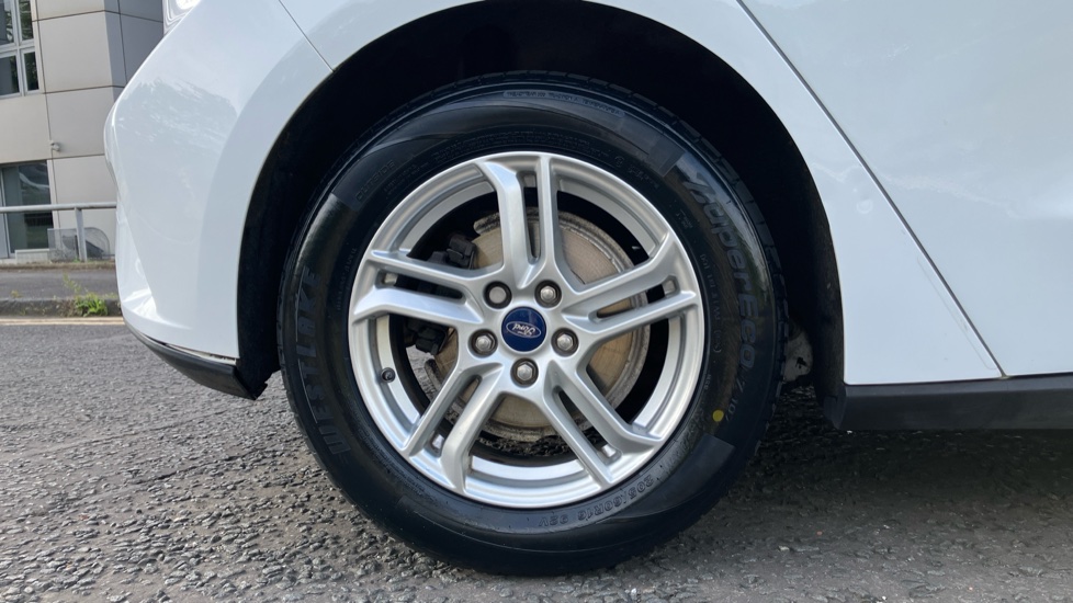 Ford Focus 1.5 EcoBlue 120 Zetec 5dr Diesel Hatchback - Image 7