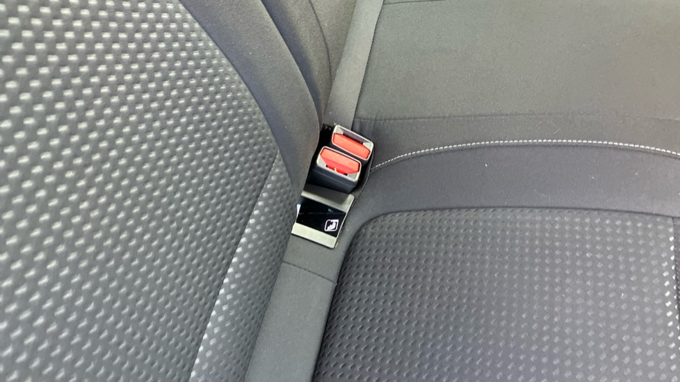 Ford Focus 1.5 EcoBlue 120 Zetec 5dr Diesel Hatchback - Image 17