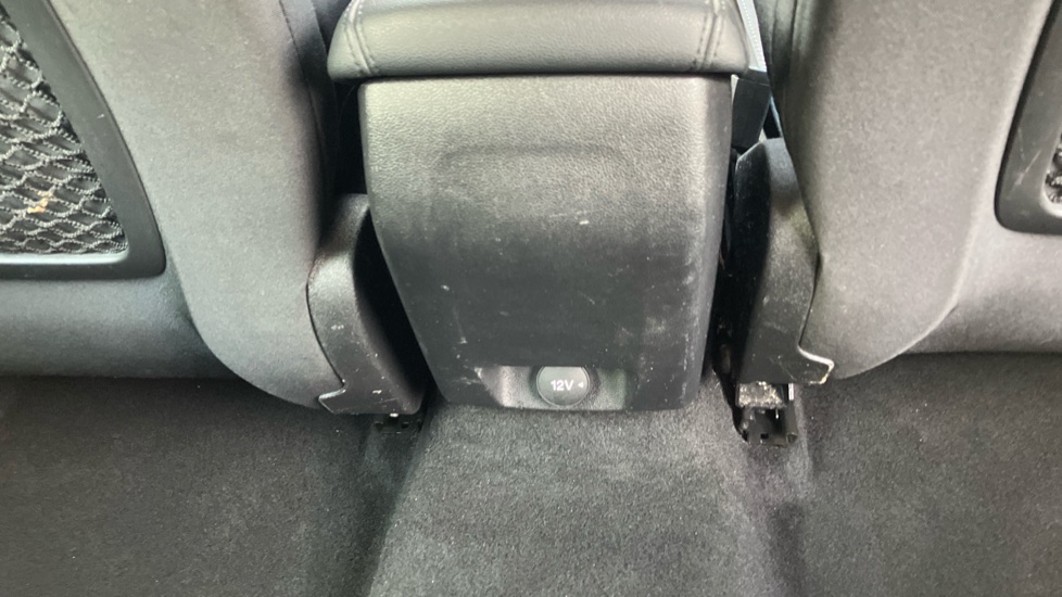 Ford Focus 1.5 EcoBlue 120 Zetec 5dr Diesel Hatchback - Image 31