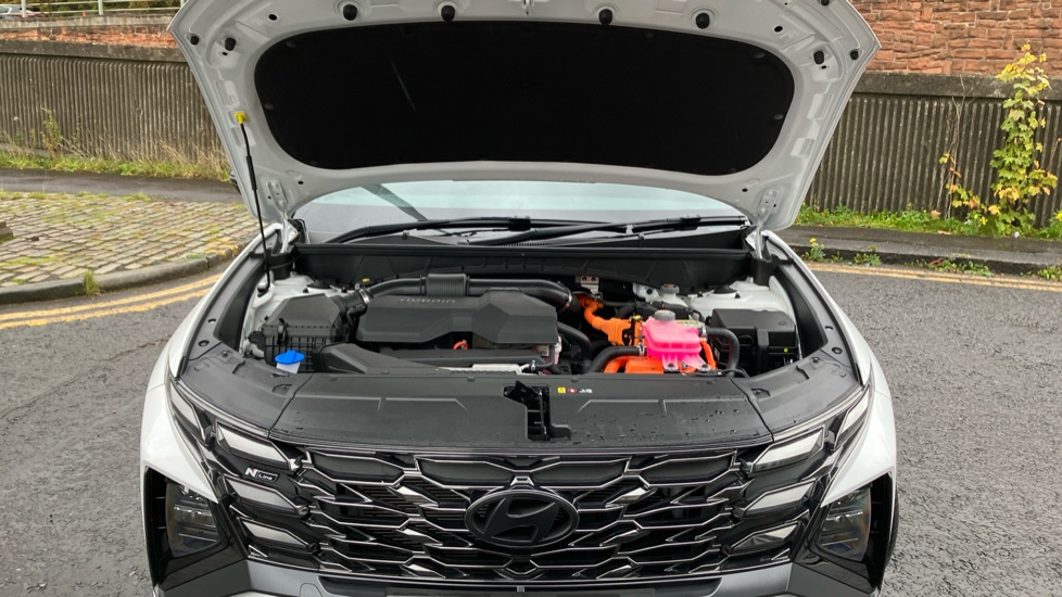 Hyundai TUCSON 1.6T 239 Hybrid N Line 5dr Auto Hybrid Estate - Image 8