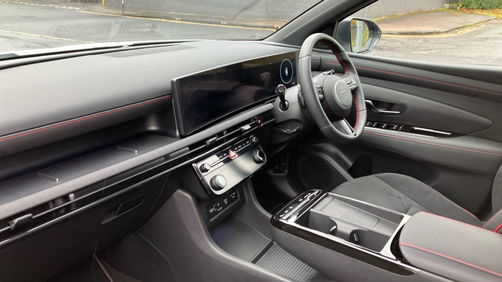 Hyundai TUCSON 1.6T 239 Hybrid N Line 5dr Auto Hybrid Estate - Image 9