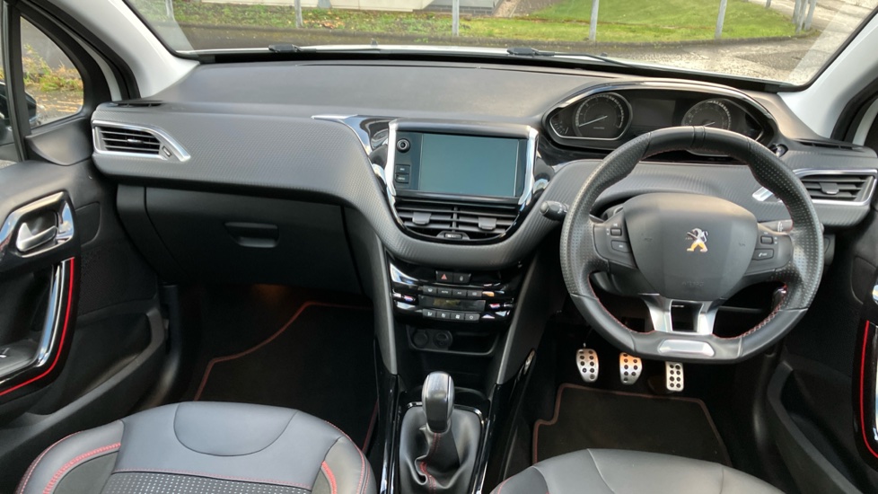 Peugeot 2008 1.2 PureTech 110 GT Line 5dr Petrol Estate - Image 10