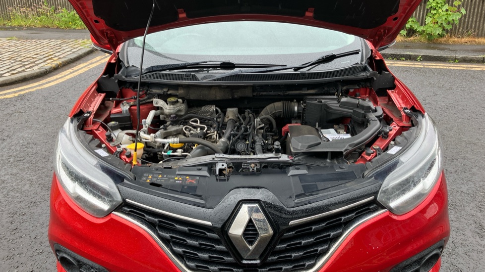 Renault Kadjar 1.3 TCE Iconic 5dr Petrol Hatchback - Image 8