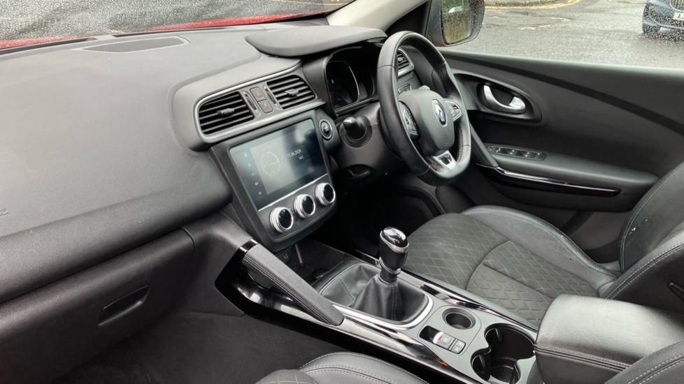Renault Kadjar 1.3 TCE Iconic 5dr Petrol Hatchback - Image 9