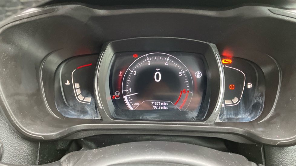 Renault Kadjar 1.3 TCE Iconic 5dr Petrol Hatchback - Image 18
