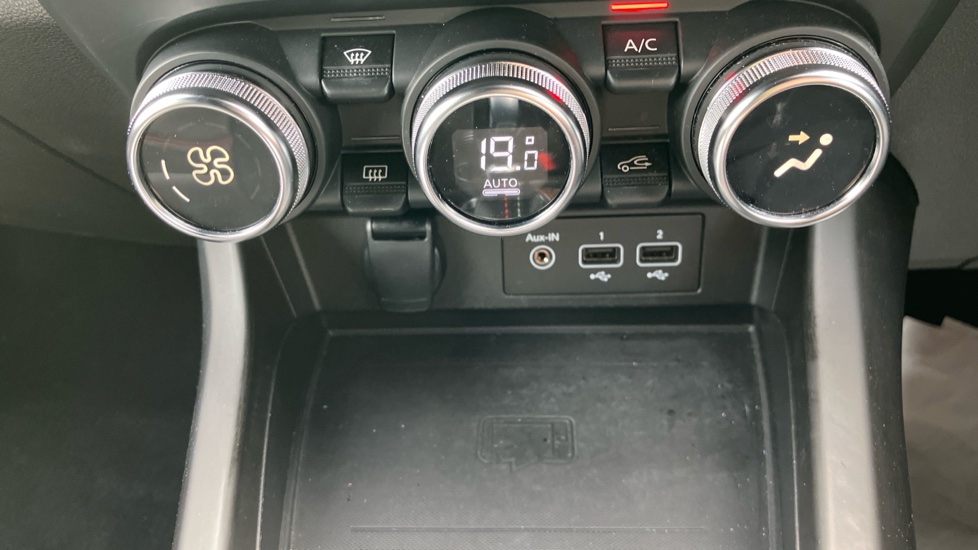 Renault Arkana 1.3 Mild hybrid 140 R.S. Line 5dr EDC Petrol Estate - Image 46