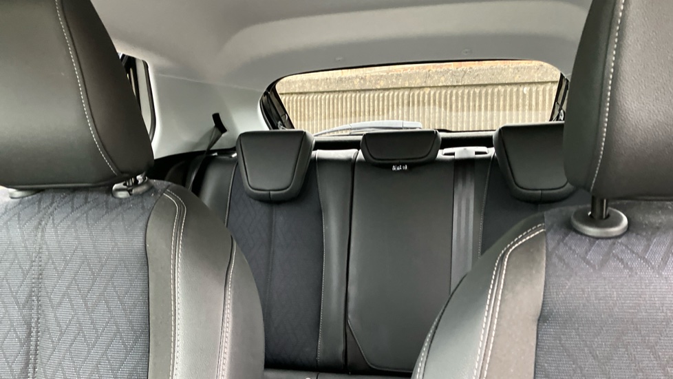 Vauxhall Corsa 1.2 Griffin Edition 5dr Petrol Hatchback - Image 15