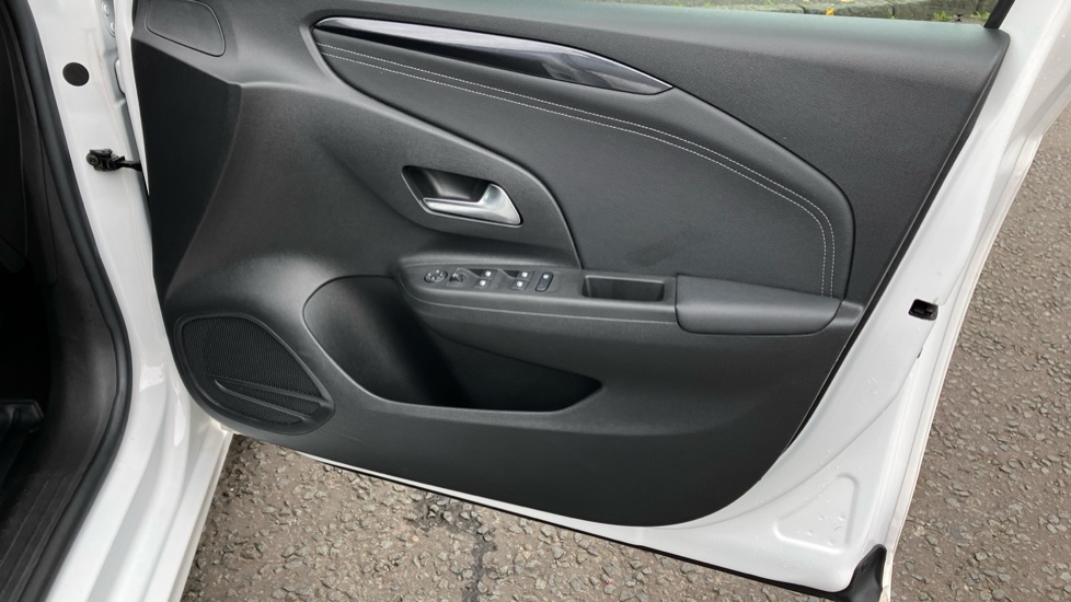 Vauxhall Corsa 1.2 Griffin Edition 5dr Petrol Hatchback - Image 29