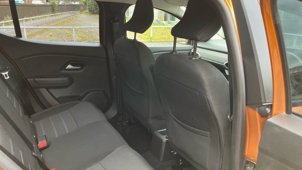 Dacia Sandero Stepway 1.0 TCe Expression 5dr Petrol Hatchback - Image 30