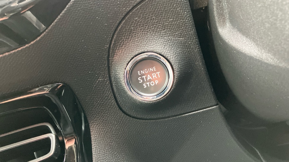 Vauxhall Mokka 100kW Ultimate 50kWh 5dr Auto Electric Hatchback - Image 40