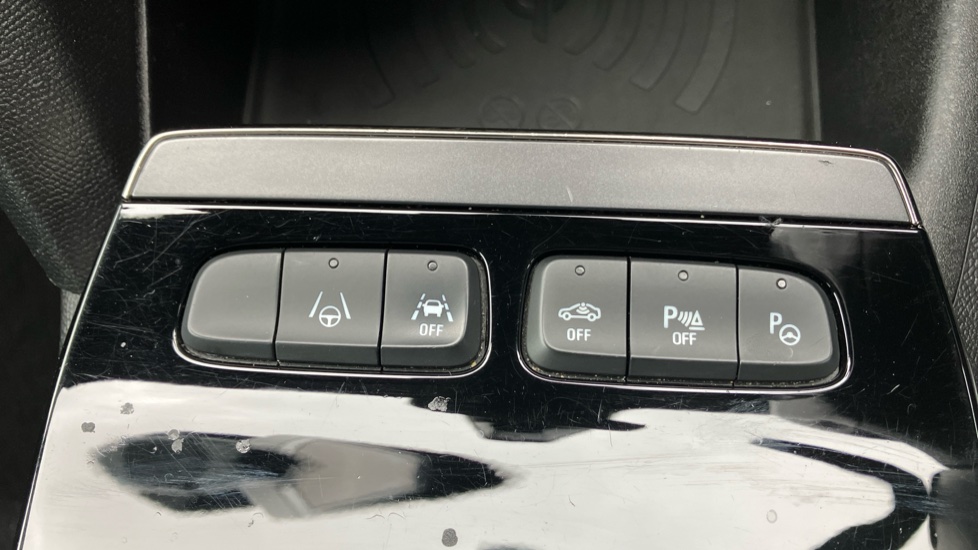 Vauxhall Mokka 100kW Ultimate 50kWh 5dr Auto Electric Hatchback - Image 46