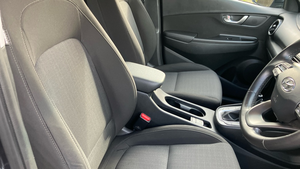 Hyundai KONA 1.6 GDi Hybrid SE Connect 5dr DCT Hybrid Hatchback - Image 24