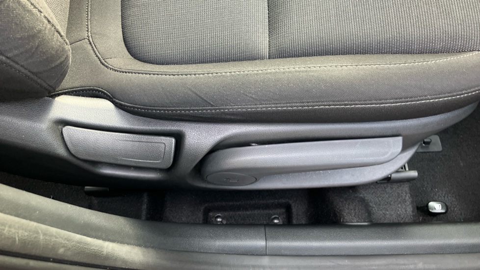 Hyundai KONA 1.6 GDi Hybrid SE Connect 5dr DCT Hybrid Hatchback - Image 25