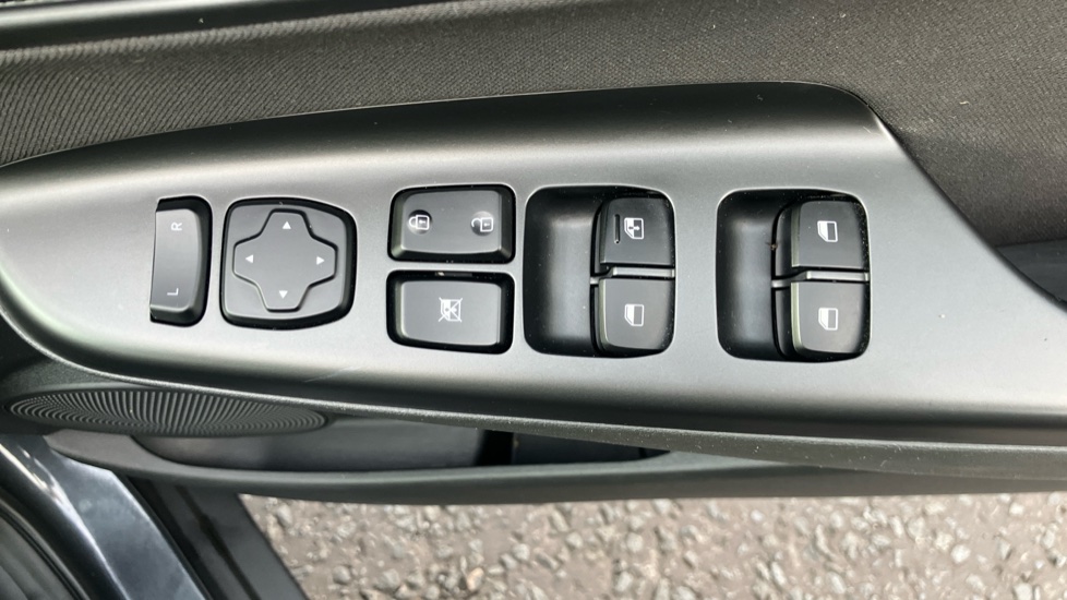 Hyundai KONA 1.6 GDi Hybrid SE Connect 5dr DCT Hybrid Hatchback - Image 27