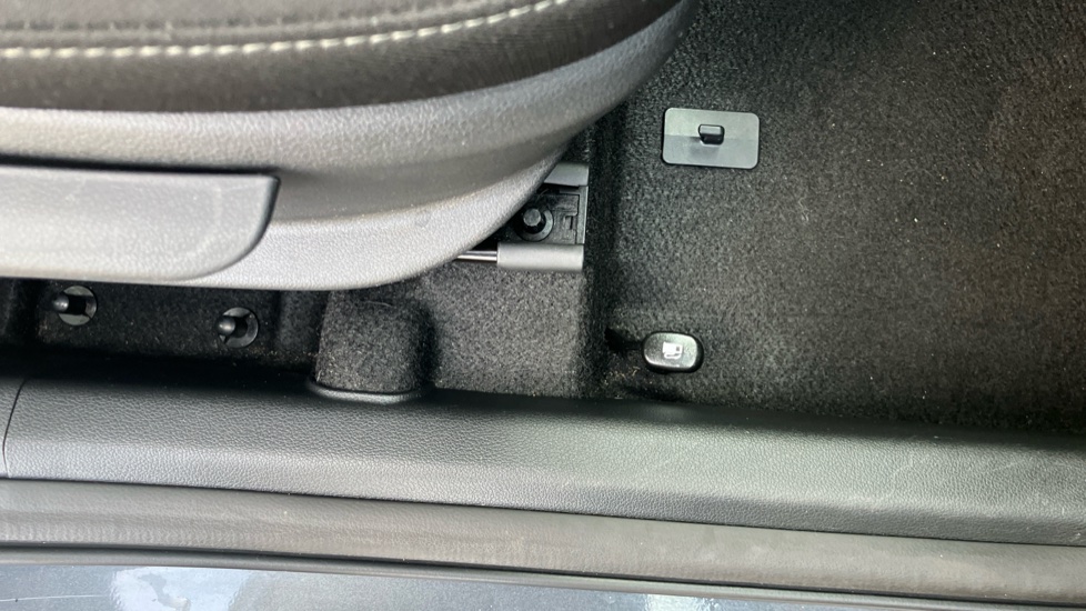 Hyundai KONA 1.6 GDi Hybrid SE Connect 5dr DCT Hybrid Hatchback - Image 29