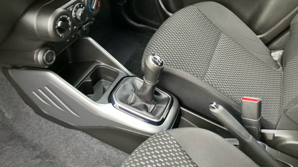 Suzuki Ignis 1.2 Dualjet 12V Hybrid SZ-T 5dr Petrol Hatchback - Image 13